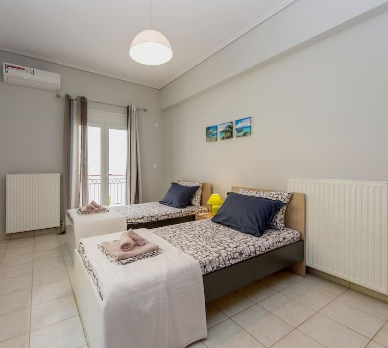 Thano'S Stylish Flat Just 150M To The Beach Farai Exterior photo