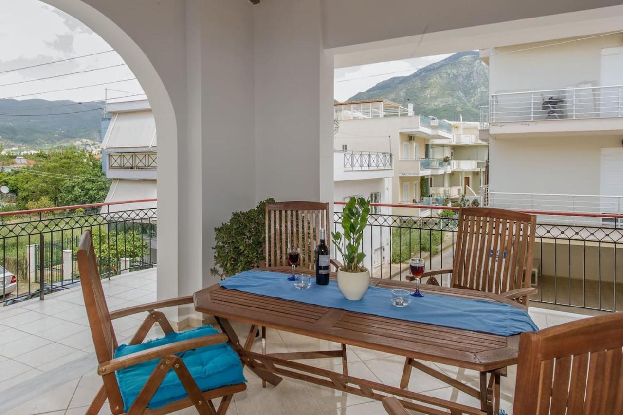 Thano'S Stylish Flat Just 150M To The Beach Farai Exterior photo